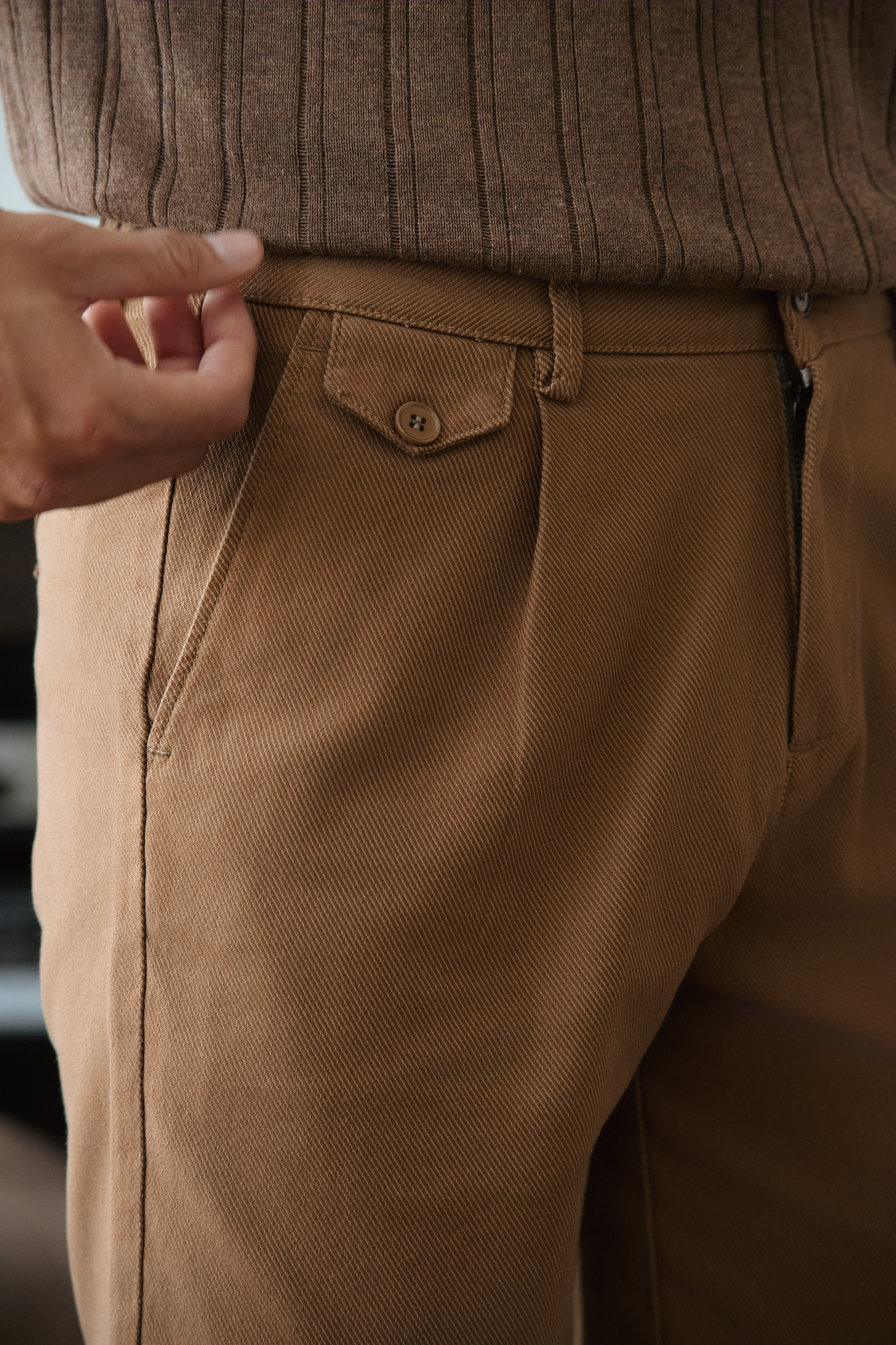  AG512 STUDIO SLIMFIT NEW PLEATED CHINO SHORT - BROWN 