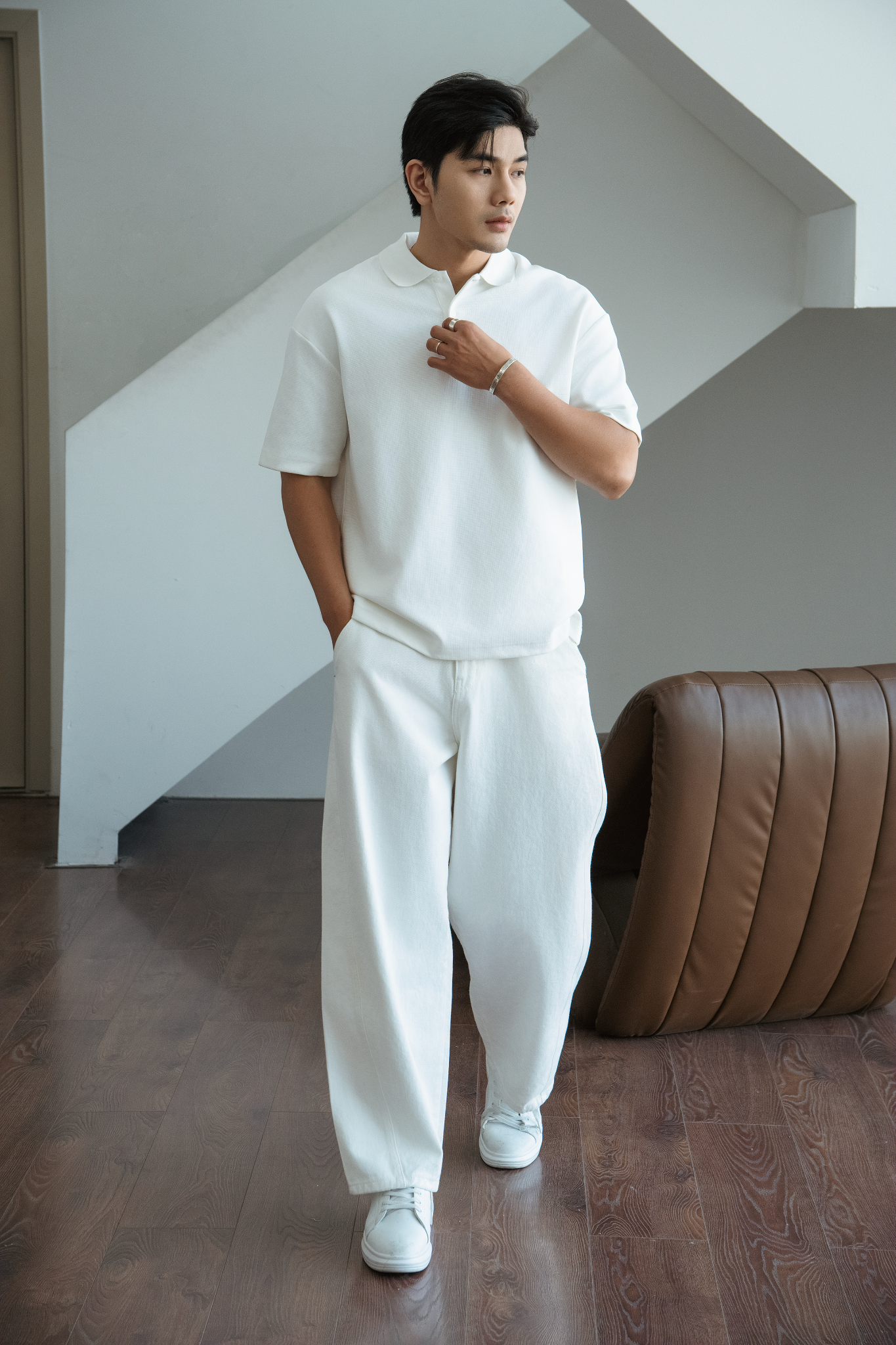 AG003 STUDIO LOOSE FIT BASIC POLO - WHITE