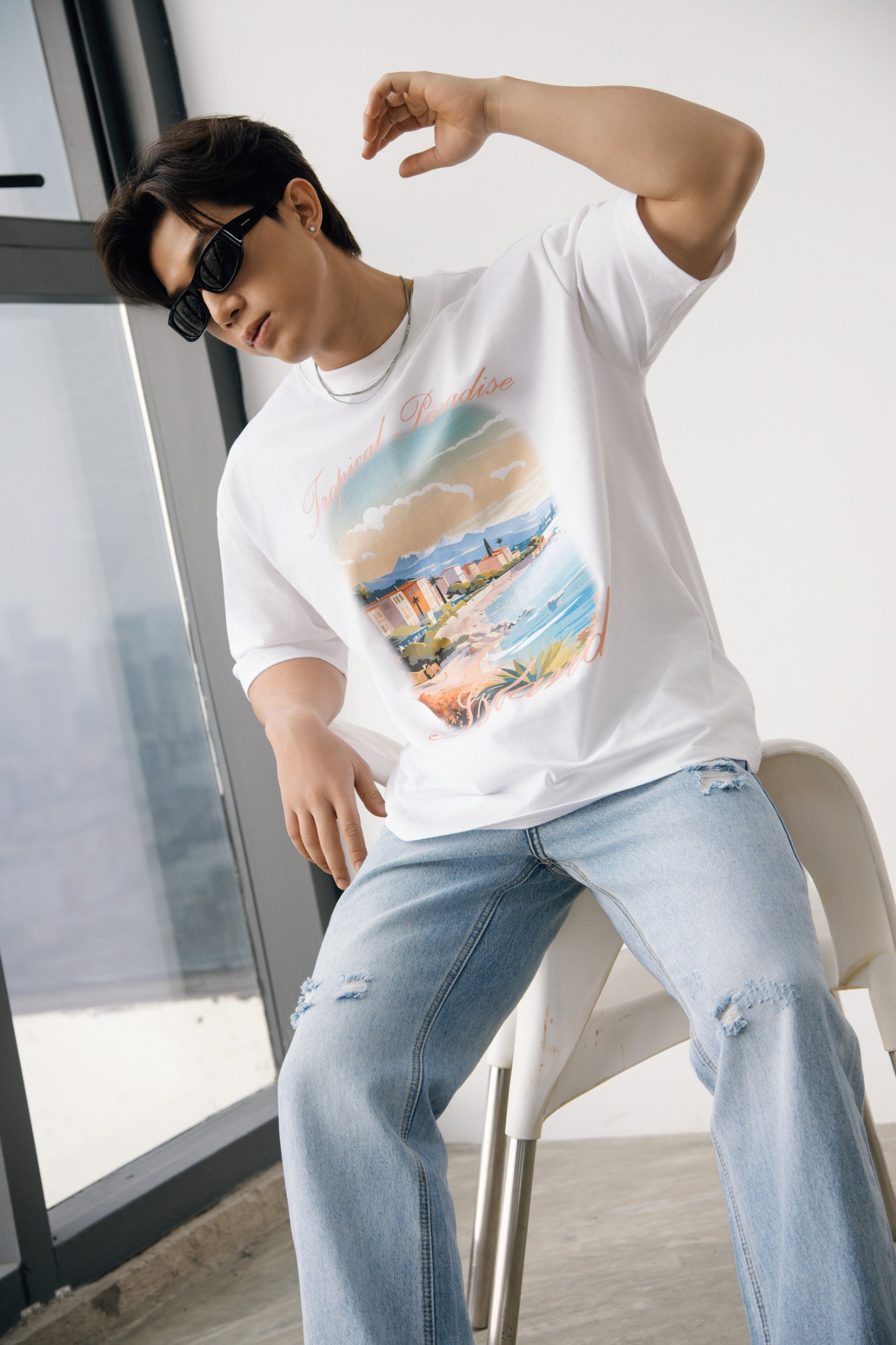 AG695 FACTORY OVERSIZE NEW PRINTED "TROPICAL PARADISE" T-SHIRT - WHITE