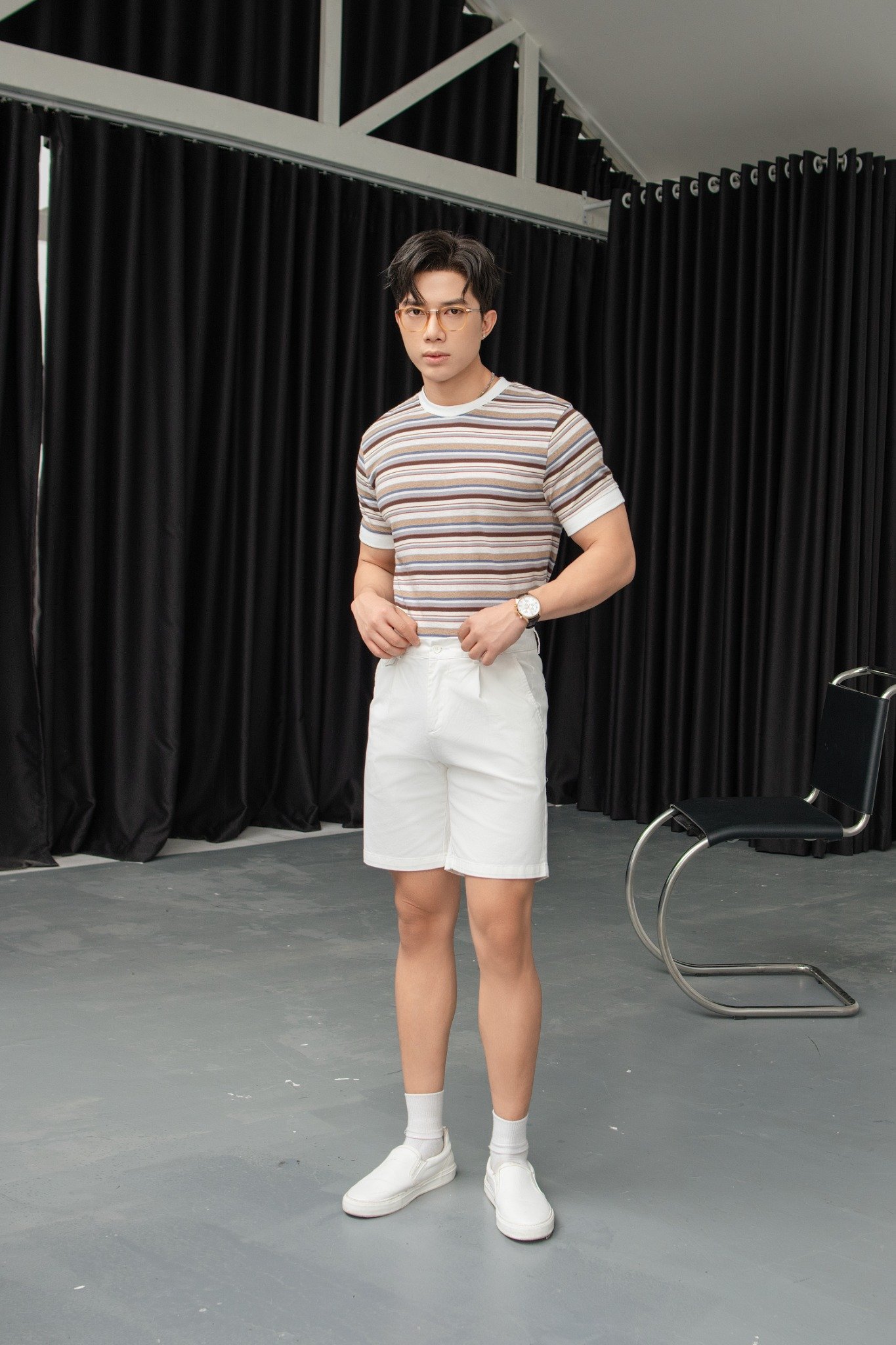 AG512 STUDIO SLIMFIT PLEATED CHINO KHAKI SHORT - WHITE