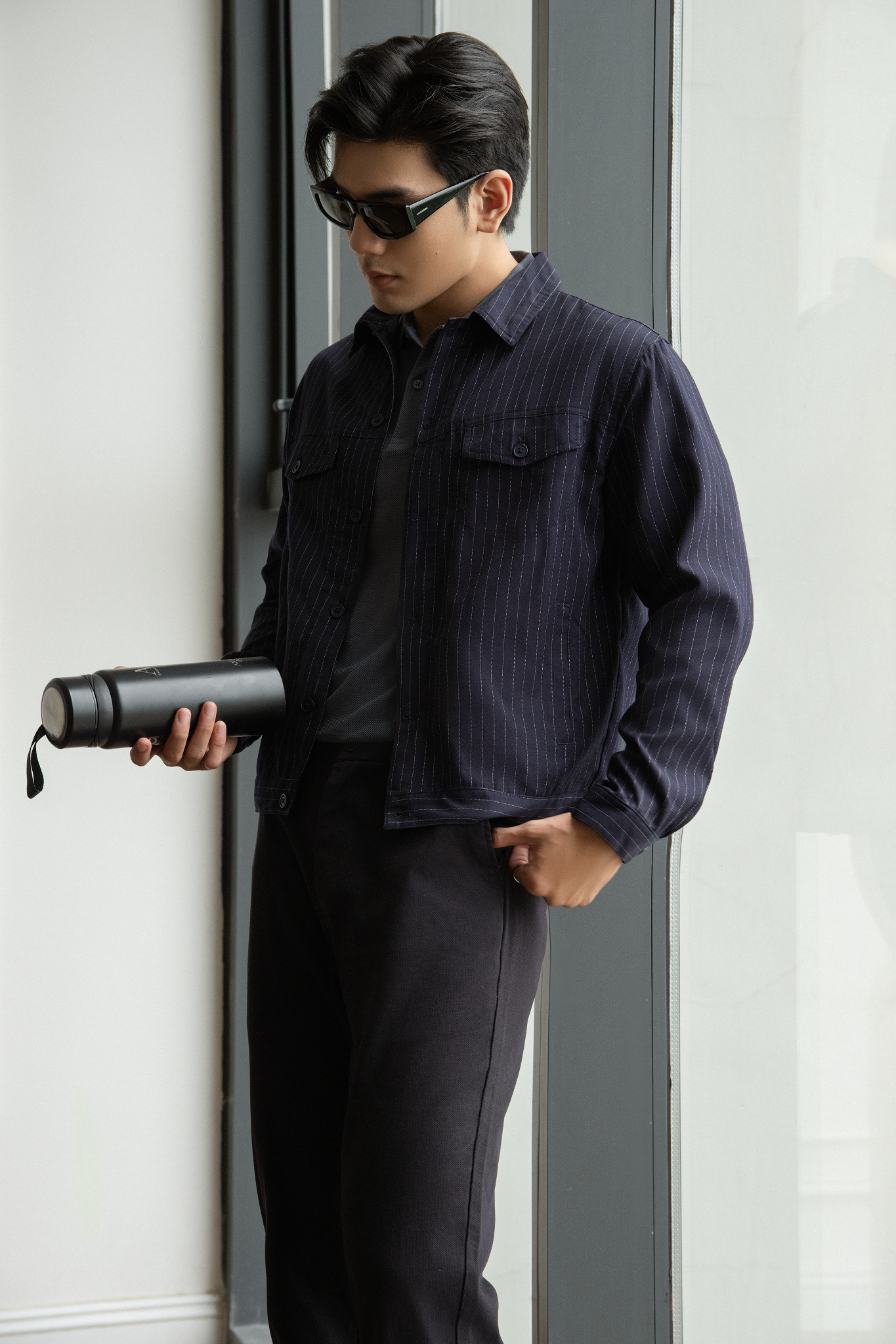 AG08 STUDIO REGULAR FIT STRIPED TWO POCKETS JACKET - DARK BLUE