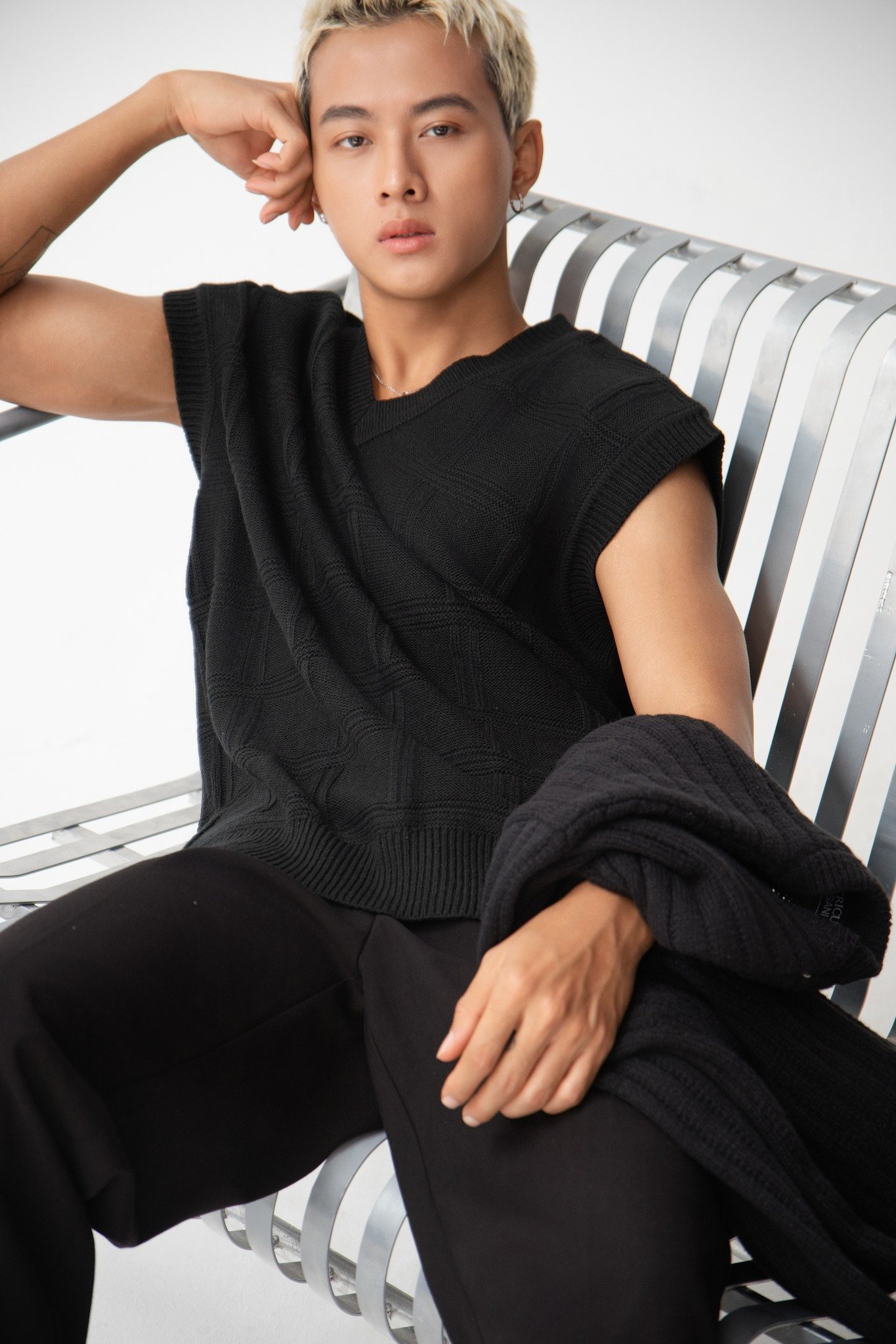 AG601 STUDIO REGULAR FIT TEXTURE WOOL GHILE - BLACK