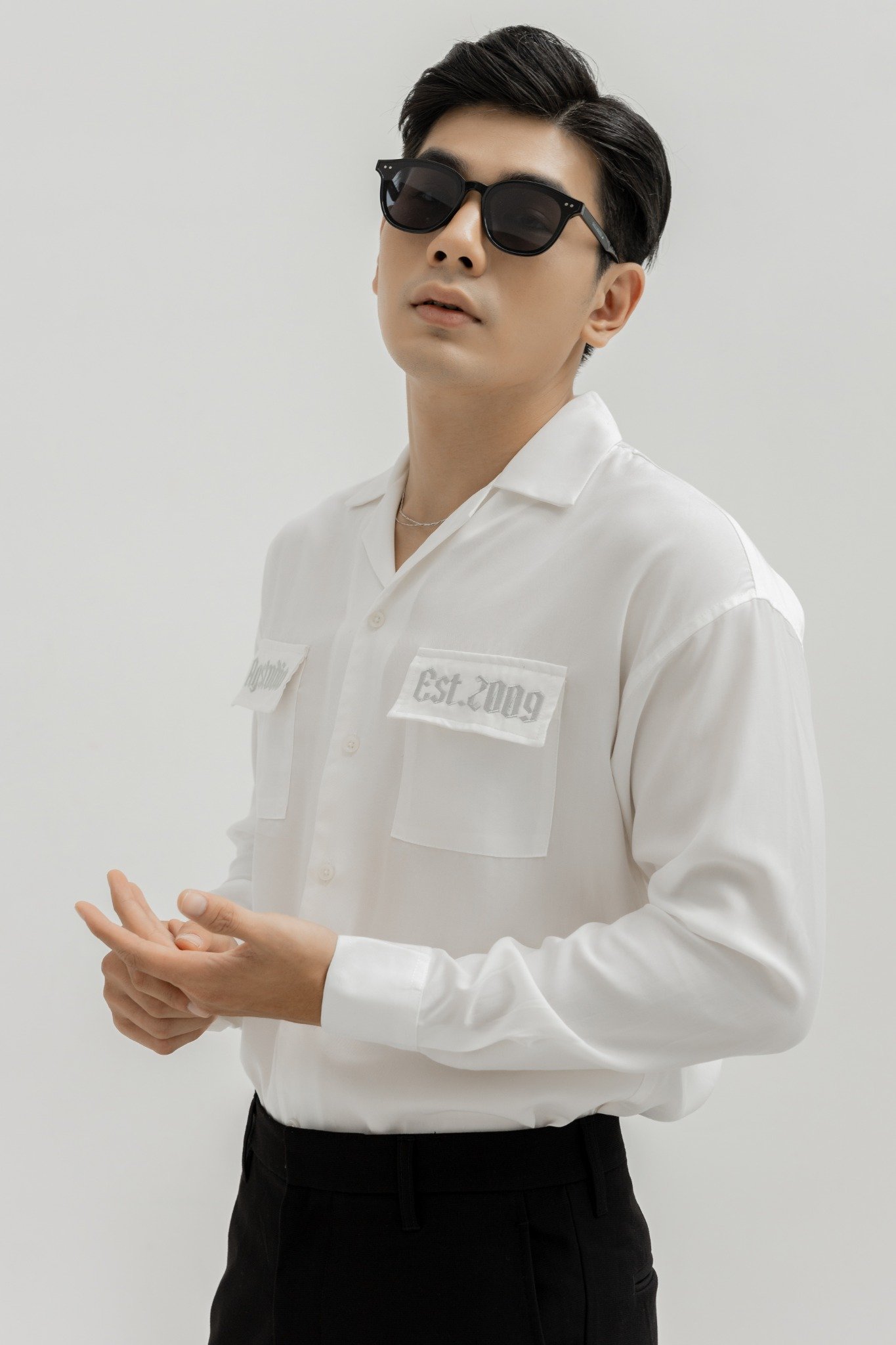 AG524 STUDIO REGULAR FIT DETAIL ON POCKET SHIRT - WHITE