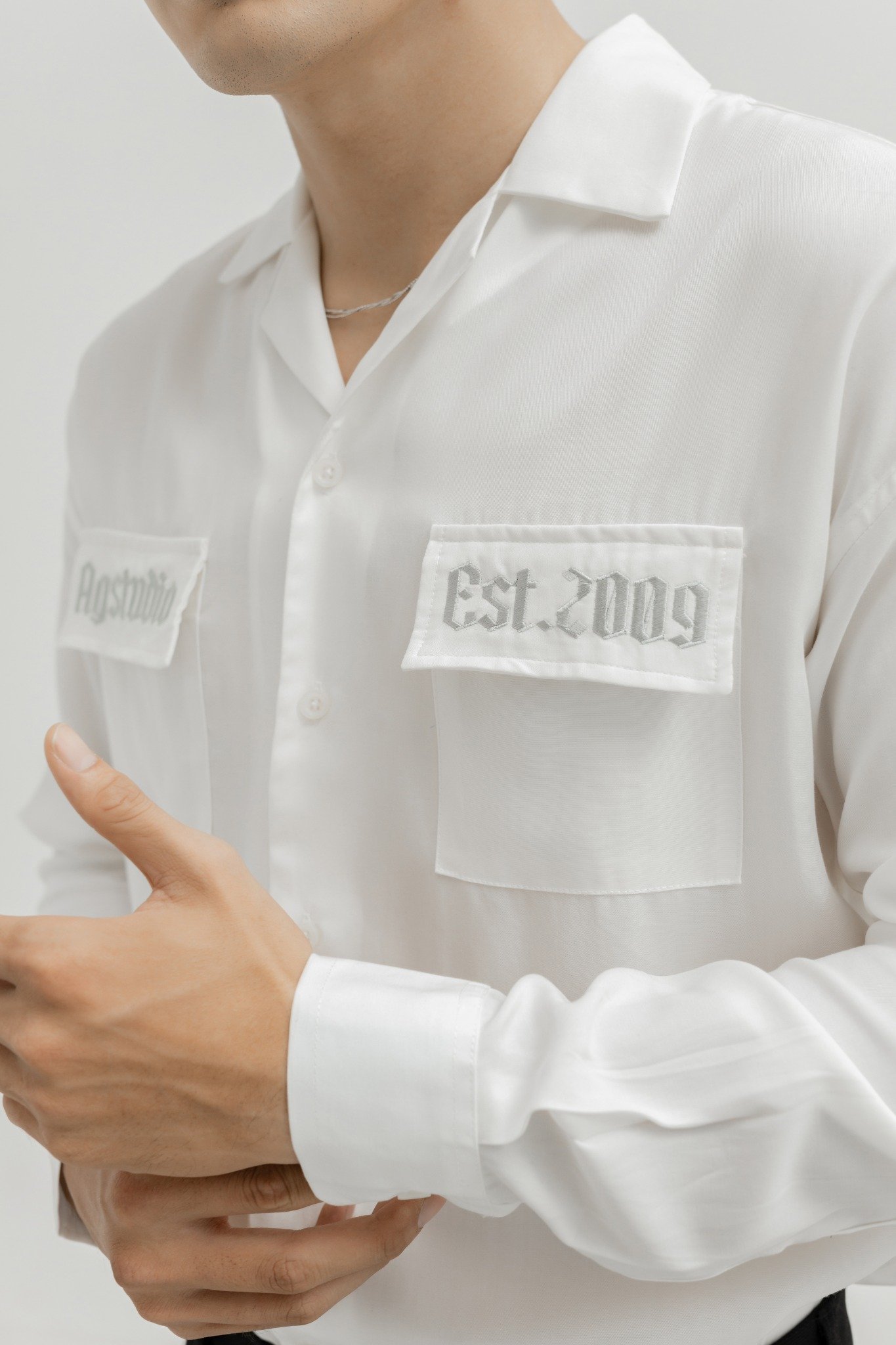 AG524 STUDIO REGULAR FIT DETAIL ON POCKET SHIRT - WHITE