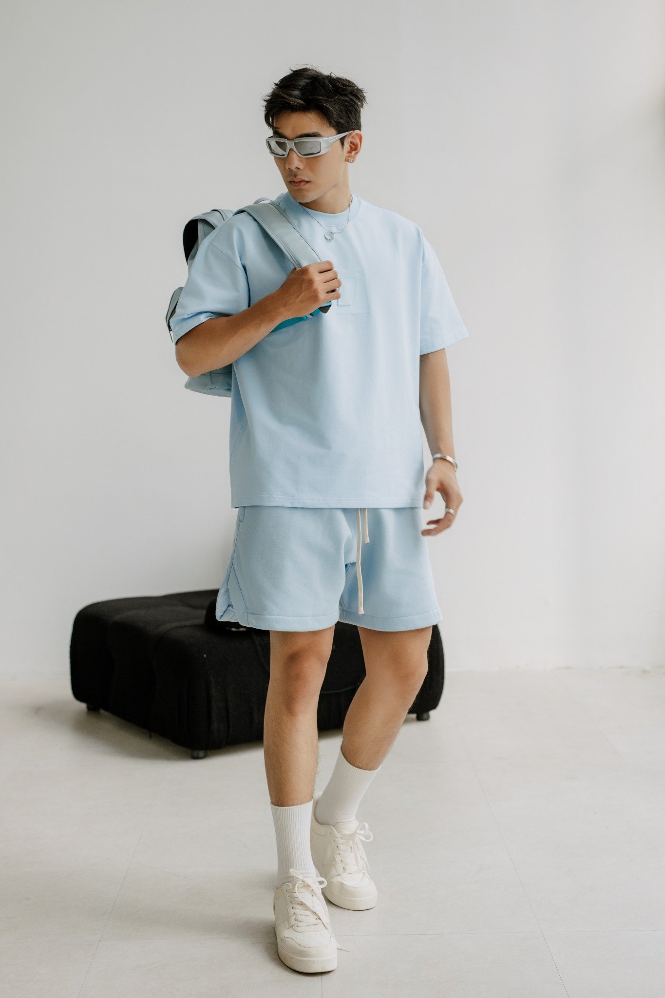 TA22 STUDIO LOOSE FIT BASIC SHORT - SKY BLUE