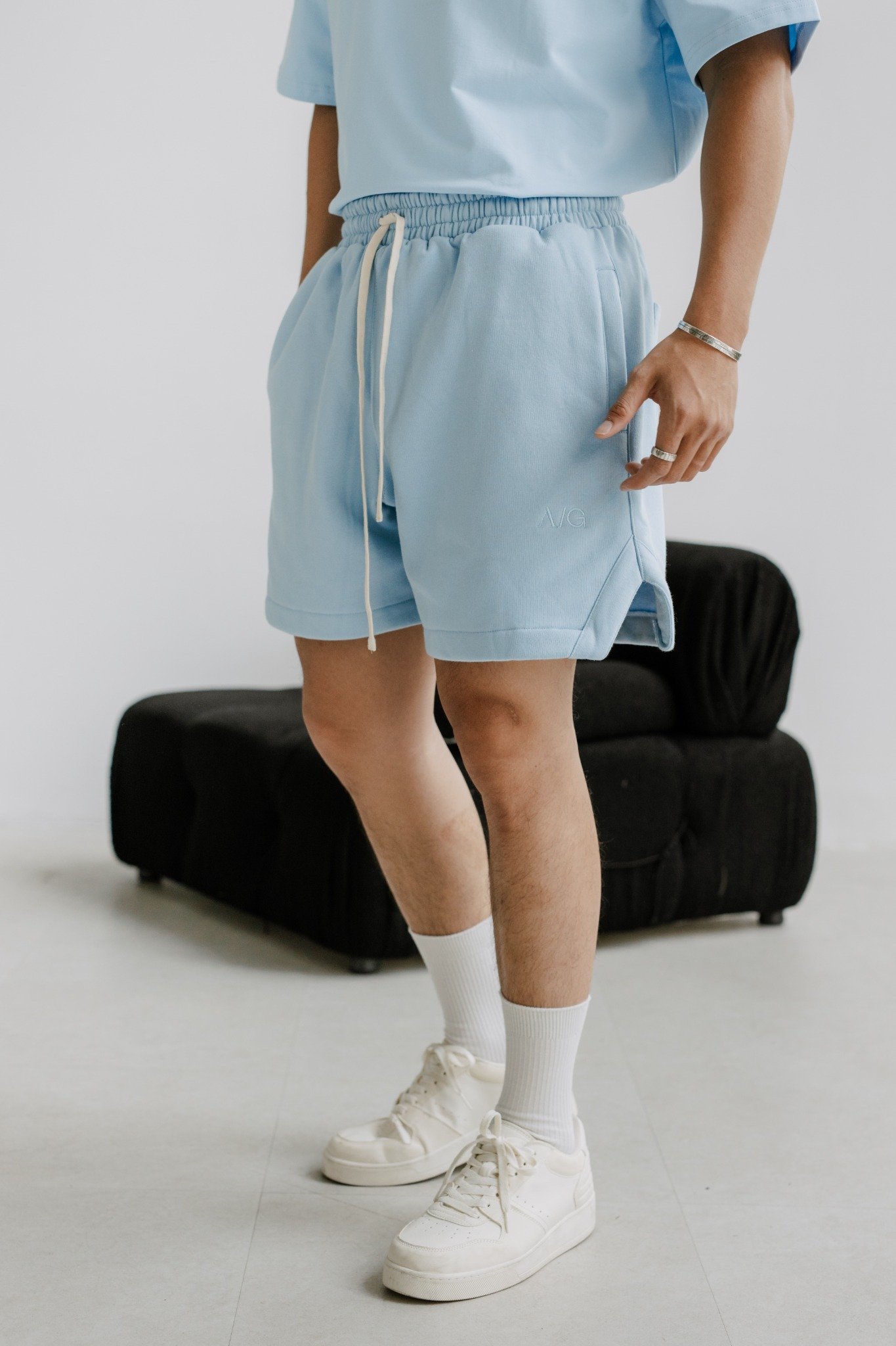 TA22 STUDIO LOOSE FIT BASIC SHORT - SKY BLUE