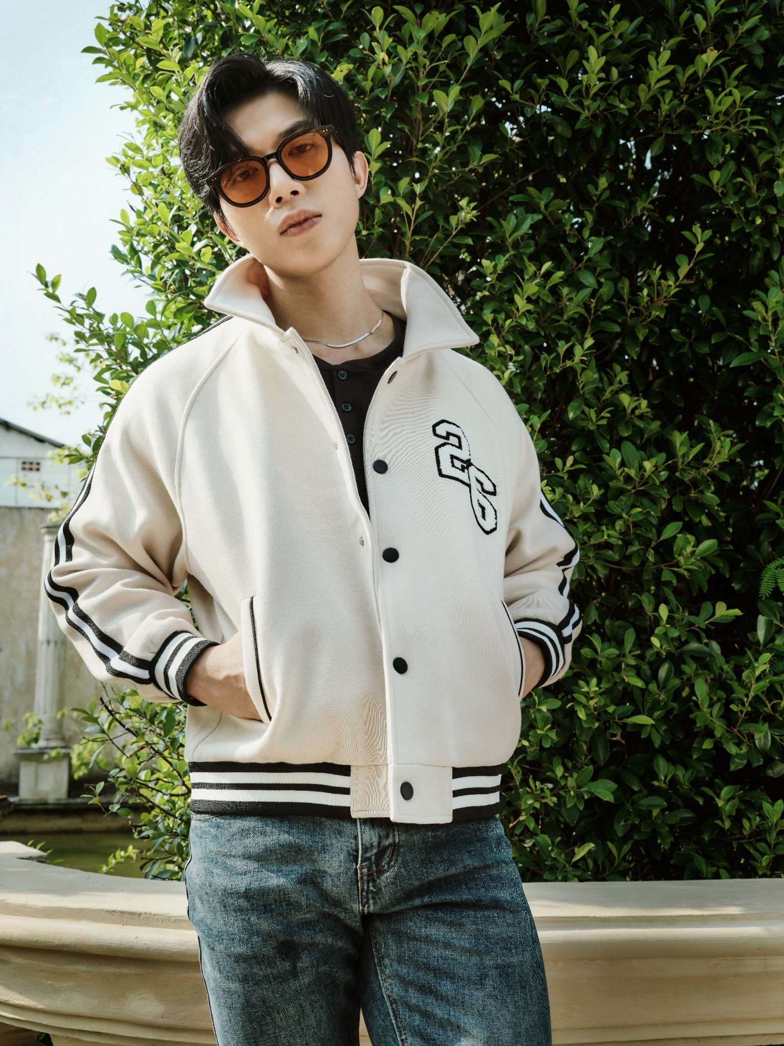 AG10 STUDIO LOOSE FIT VARSITY JACKET - OFF WHITE