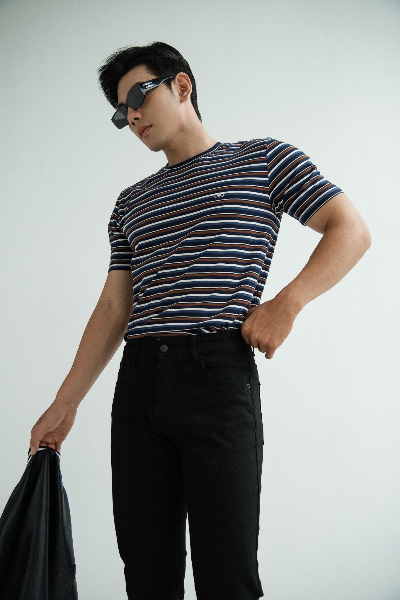 T69 FACTORY REGULAR FIT HORIZONTAL STRIPED T-SHIRT - DARK BLUE