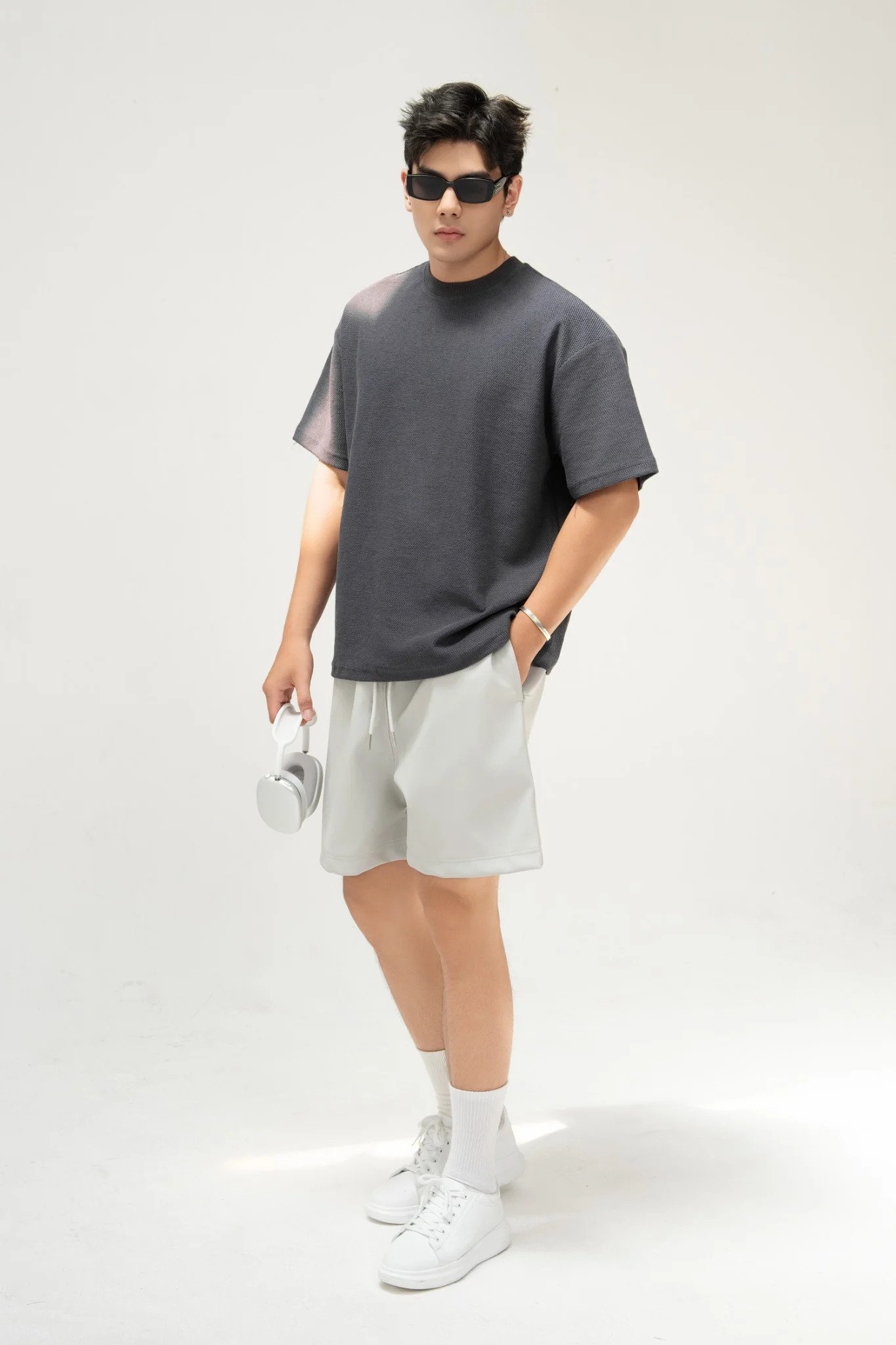 AG44 STUDIO LOOSE FIT DETAIL LOGO LEATHER T-SHIRT - DARK BLUE