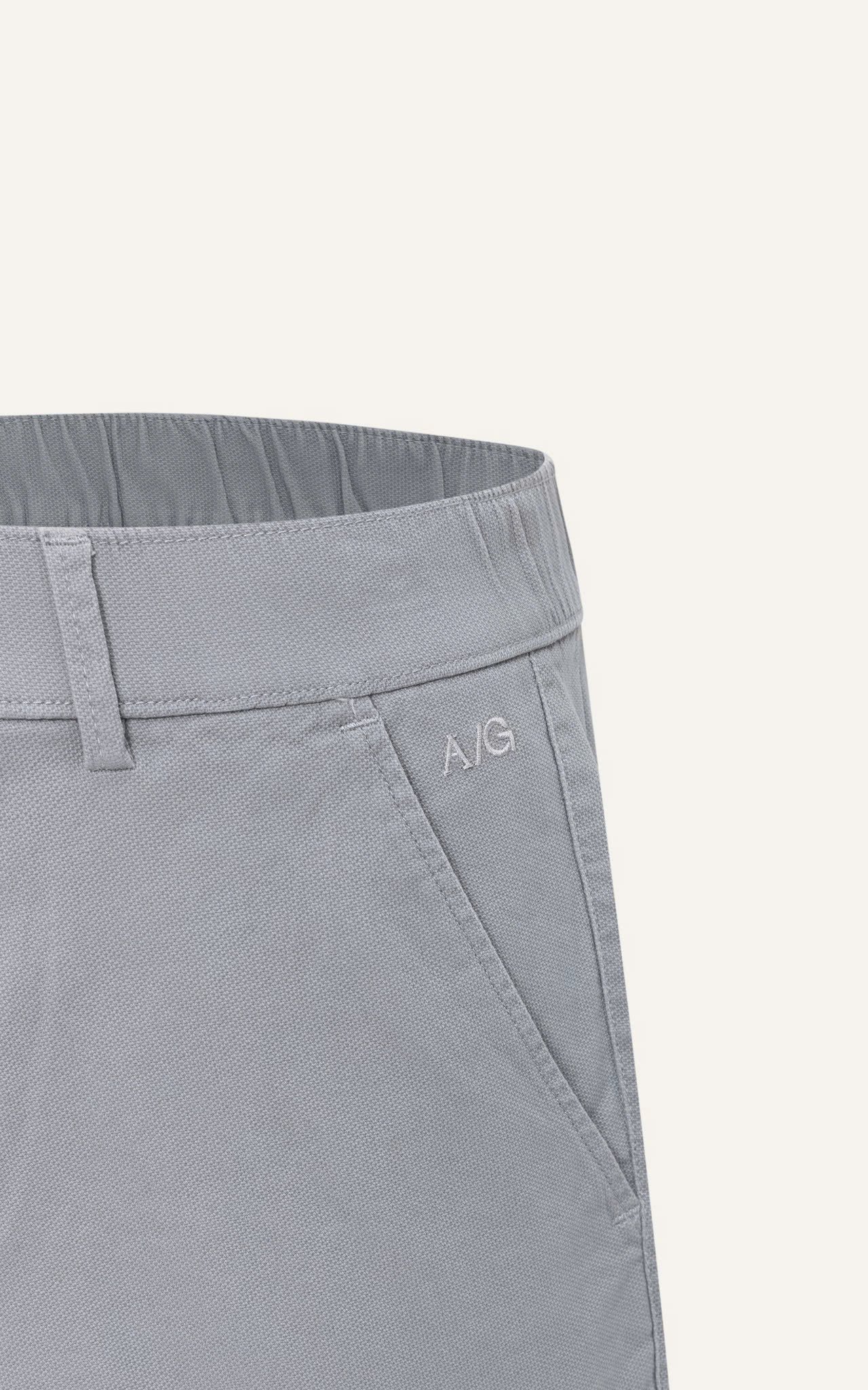 AG523 SIGNATURE SLIMFIT EASY KHAKIS SHORTS- LIGHT GREY