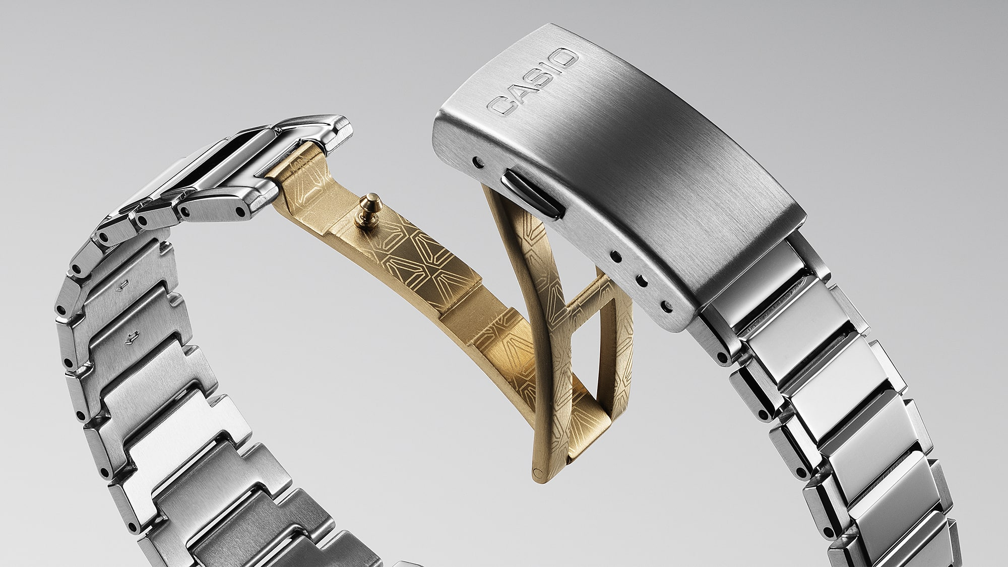 Đồng hồ Casio Nam TRN-50SS-2ADR Chính Hãng