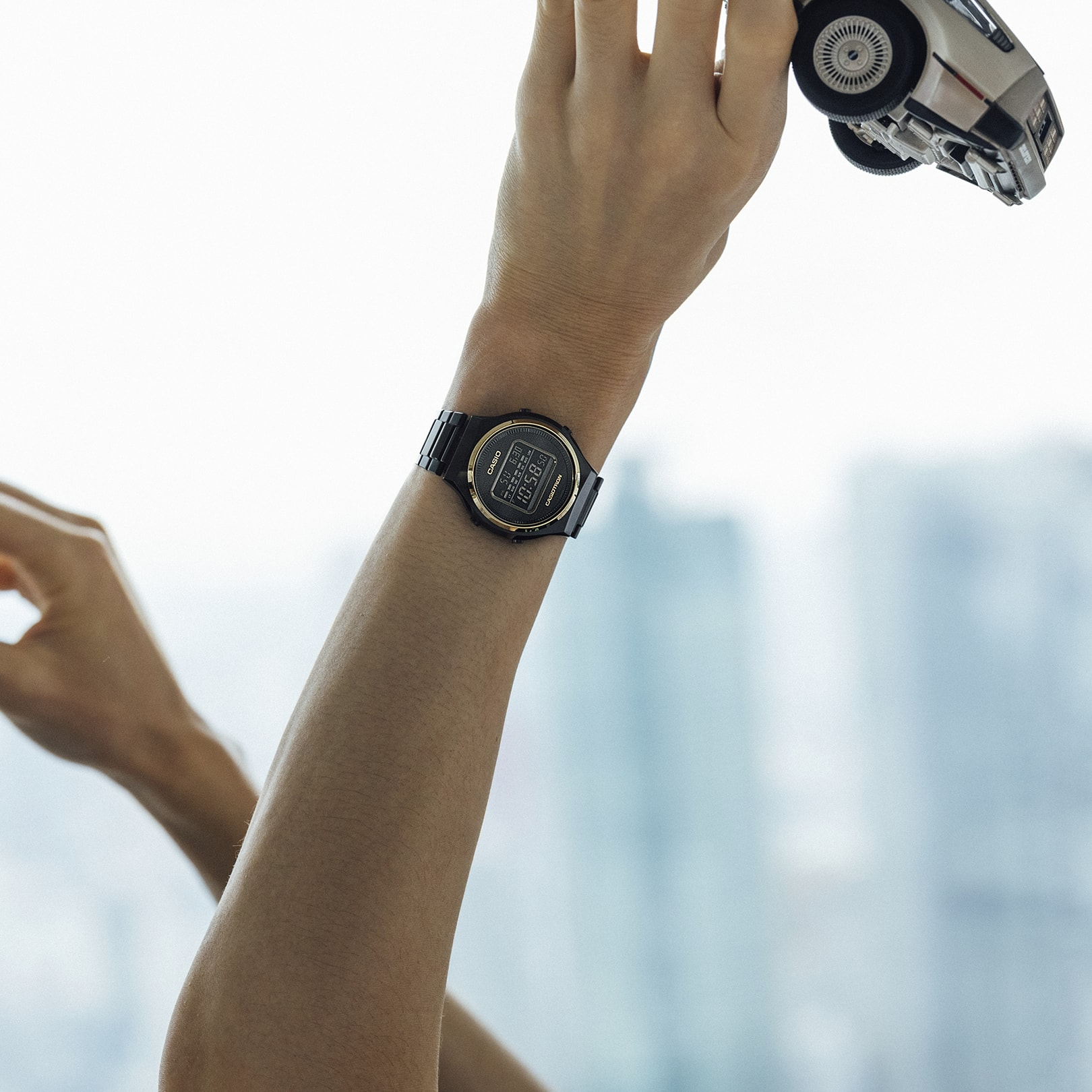 Đồng hồ Casio TRN-50ZE-1ADR Chính Hãng