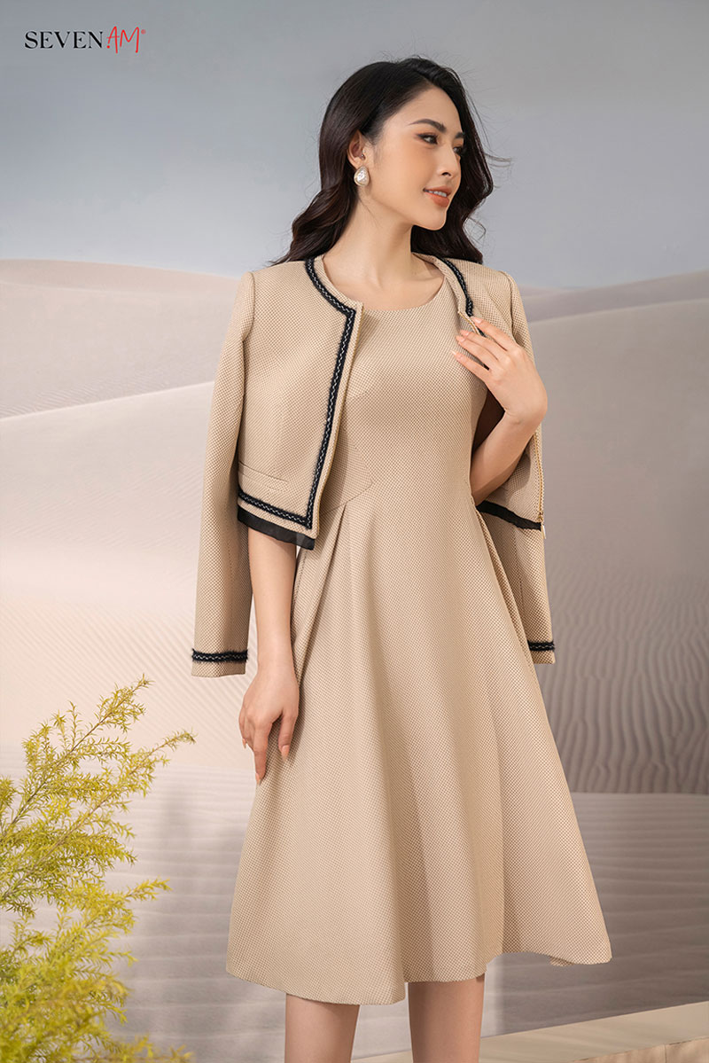 Đầm Dáng A Seven.AM Kiểu Dáng Sát Nách Chất Dạ Màu Be Họa Tiết Chấm Bi Mã V331006H – SevenAM – top1shop
