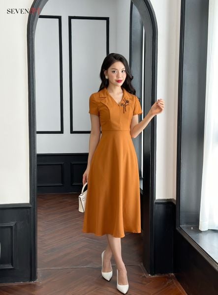 10 mẫu váy đầm thanh lịch cổ trụ đẹp nhất cho phụ nữ trung niên