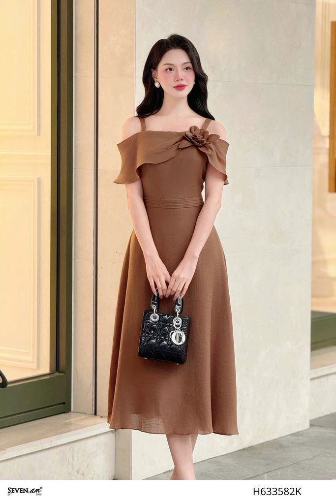 Thời trang công sở Seven.AM: Váy đầm, quần áo, vest nữ