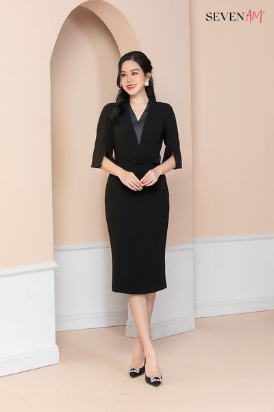 Đầm ôm tay lửng thô đen cổ tim phối đai dời	 Y612004I