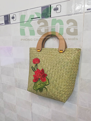 Giỏ cói quai gỗ