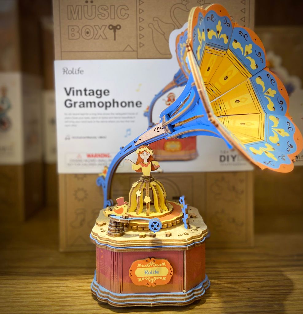 Bộ xếp hình gỗ DIY, hộp, mẫu Vintage Gramophone , Dalat Retro