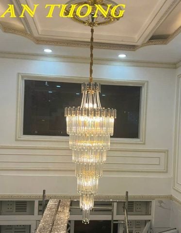  đèn chùm pha lê thả thông tầng phòng khách trần cao đẹp, hiện đại 002 