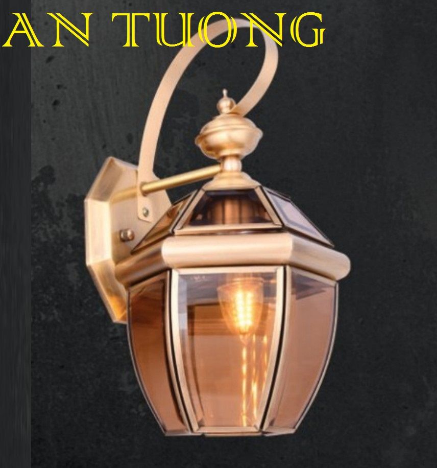 đèn trang trí ngoài trời treo vách tường ngoài trời bằng đồng cổ điển 015