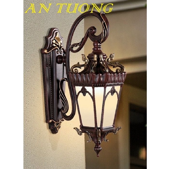 đèn trang trí ngoài trời treo vách tường ngoài trời cổ điển 010