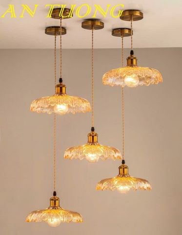  đèn thả trần trang trí phòng bếp đẹp, bàn đảo bếp phòng ăn hiện đại 031 