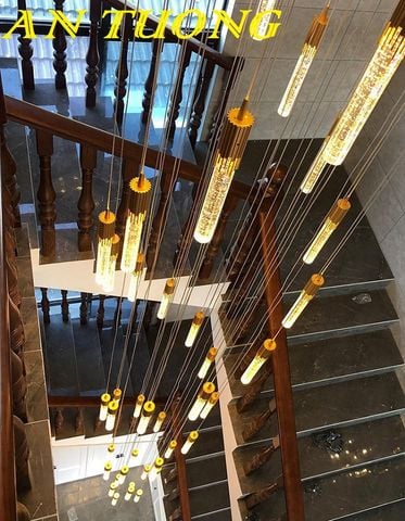  đèn thả trần thông tầng cầu thang giếng trời kiểu pha lê đẹp, hiện đại, giá tốt 0018 