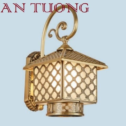  đèn trang trí ngoài trời treo vách tường ngoài trời bằng đồng cổ điển 02 