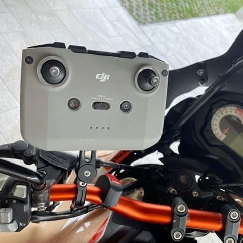 Ngàm Dán Xe Moto/ Xe Máy SP Connect Universal Interface Cố Định Điện Thoại