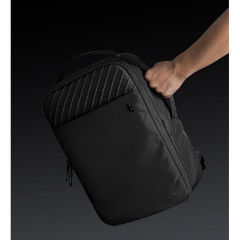  BALO CHỐNG SỐC TOMTOC (USA) CAO CẤP VOYAGE-T50 BACKPACK DÀNH CHO MACBOOK 13/ 14/ 15/ 16 INCH 