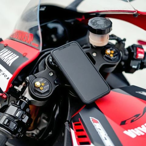  MOTO STEM MOUNT Khám phá giá đỡ điện thoại di động Supersport được thiết kế cho tốc độ cao. Đầu có thể hoán 