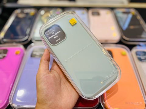  Ốp Elago Premium Silicone Case iPhone 13 series 