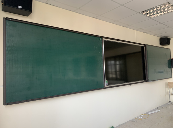  Hệ bảng trượt ngang liền khối 3 cánh trượt kết hợp tivi 