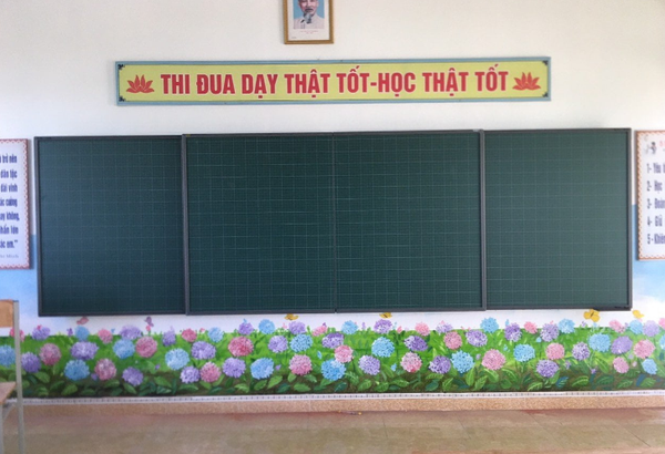  Hệ bảng trượt ngang liền khối 4 cánh trượt kết hợp tivi 