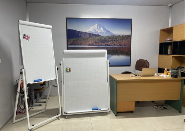  Bảng Flipchart chân gấp Model Fplus 