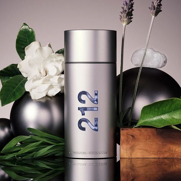 f1678 vip nam Carolina Herrera  212 For Men EDT 50ml