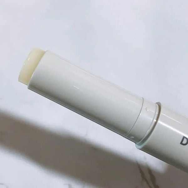 Son dưỡng môi chống nắng Omi Menturm Deepener 2.3g Không hương