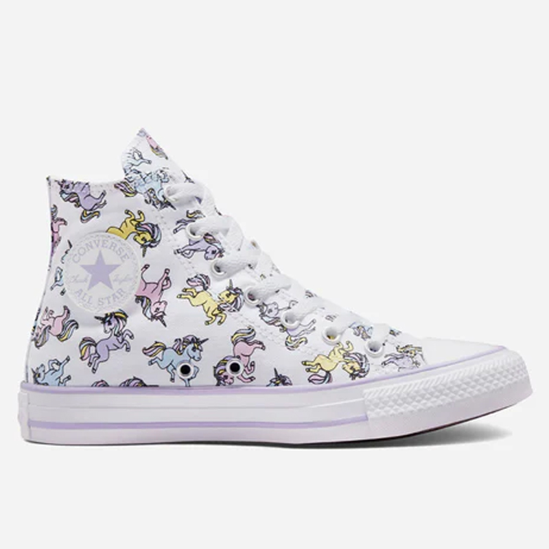 Converse sale 50 cung top van hoa lao dong