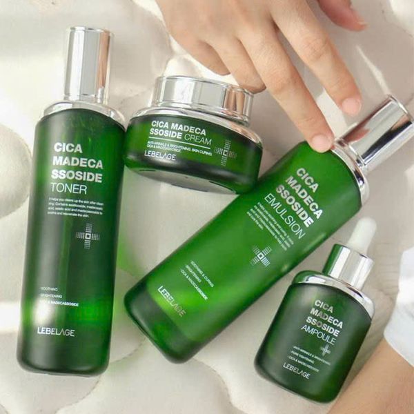 Kem Dưỡng Cải Thiện Nếp Nhăn Lebelage Cica Madecassoside Cream 55ml