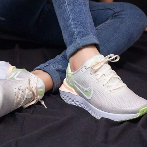 Giày Chạy Bộ Nữ Nike CK2562-100