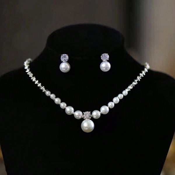 Nữ Trang Daisy Mẫu DAJN442