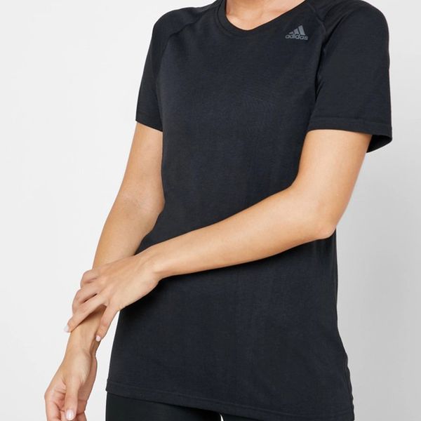 Áo Thun Thể Thao Nữ Adidas DV0378