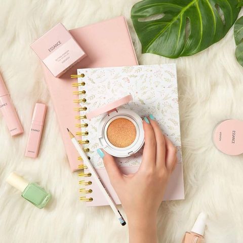 Phấn Nước Mịn Lì Mờ Khuyết Điểm Essance Veil Fit Cushion SPF50+ Pa+++ 15G No 21 Sand Ivory Tông Da Sáng