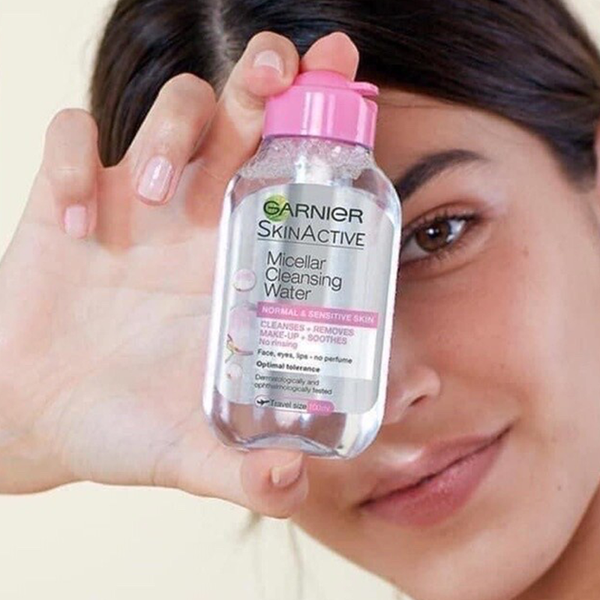 Nước Tẩy Trang Cho Da Nhạy Cảm Garnier Micellar Cleansing Water For Sensitive Skin 50ml