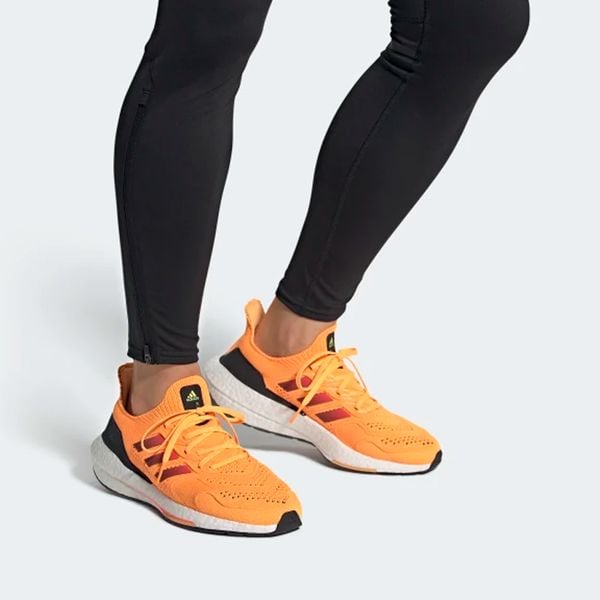 Giày Chạy Bộ Nam Adidas FTW ULTRABOOST 22 HEAT GX8038