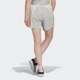 Quần Short Thời Trang Nữ Adidas ORIGINALS-APP SHORTS WONWHI HC7038