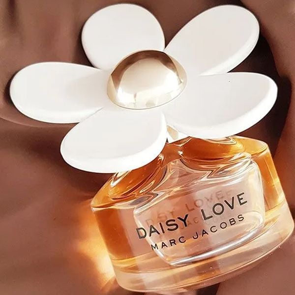 Bộ Qùa Tặng Nước Hoa Nữ Marc Jacobs Daisy Love EDT 50ml-10ml