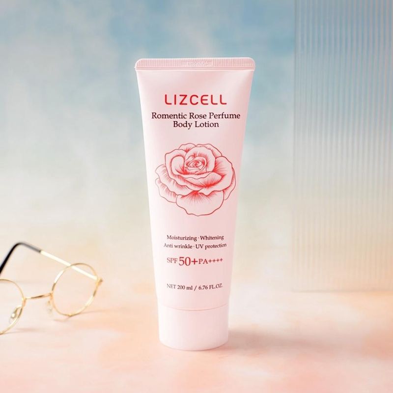 Sữa Dưỡng Thể Cao Cấp Hương Nước Hoa Lizcell Romentic Rose  N&acirc;ng Tone 200Ml