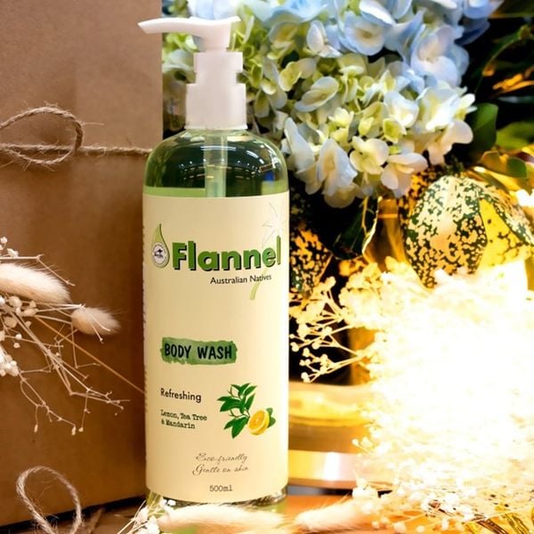 Sữa Tắm Làm Sạch, Thư Giãn Flannel Chanh, Cây Trà Xanh và Quýt 500ml