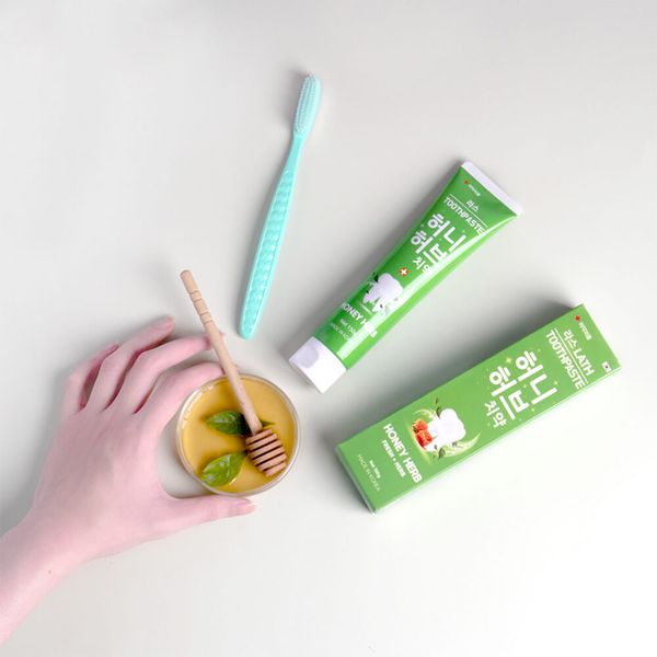 Combo 2 Kem Đánh Răng Lath Beauty Hàn Quốc Honey Herb Giảm Chảy Máu Chân Răng Ngăn Ngừa Viêm Răng ,Hôi Miệng 150gx2